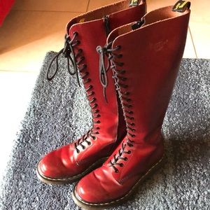 Doc Martens 1B60 20 hole in Cherry Red SZ 9 US